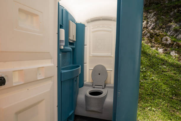 Best Portable restroom trailer rental  in Strawberry Point, IA